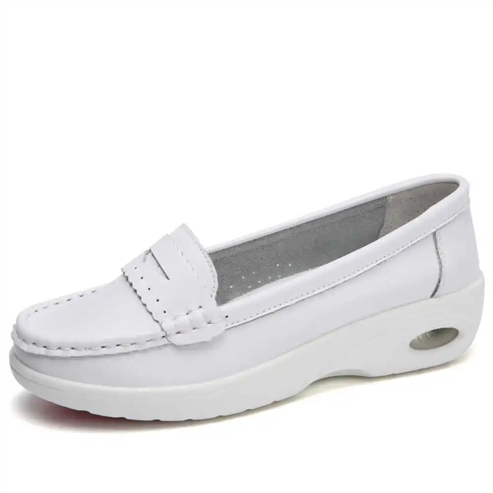 Thick Sole Slipon White Traine - Tech Accessories Suppliers 评论和价格