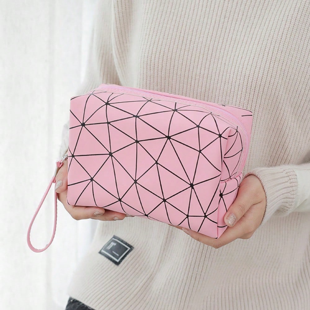 Geometric Luminous Makeup Bag  - Tech Accessories Travel Case 评论和价格