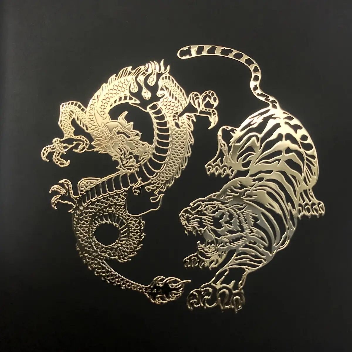 Dragon and Tiger Personalized  - Tech Accessories For Laptop 评论和价格