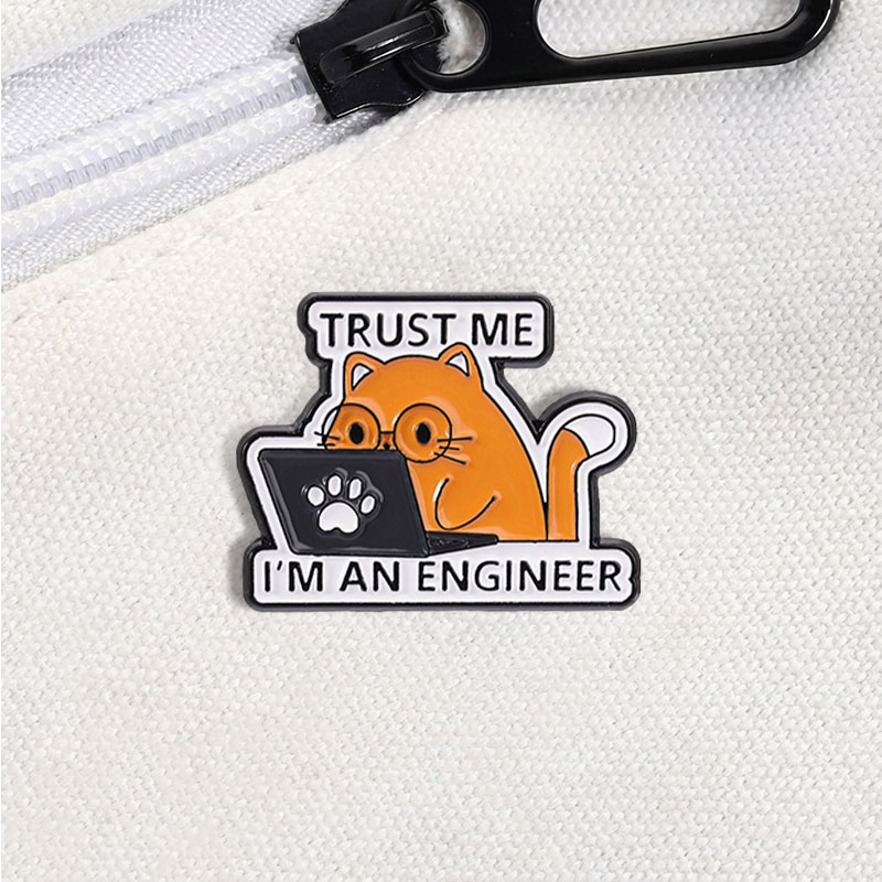 I'm An Engineer Quote Enamel P - Tech Accessories For Laptop 评论和价格