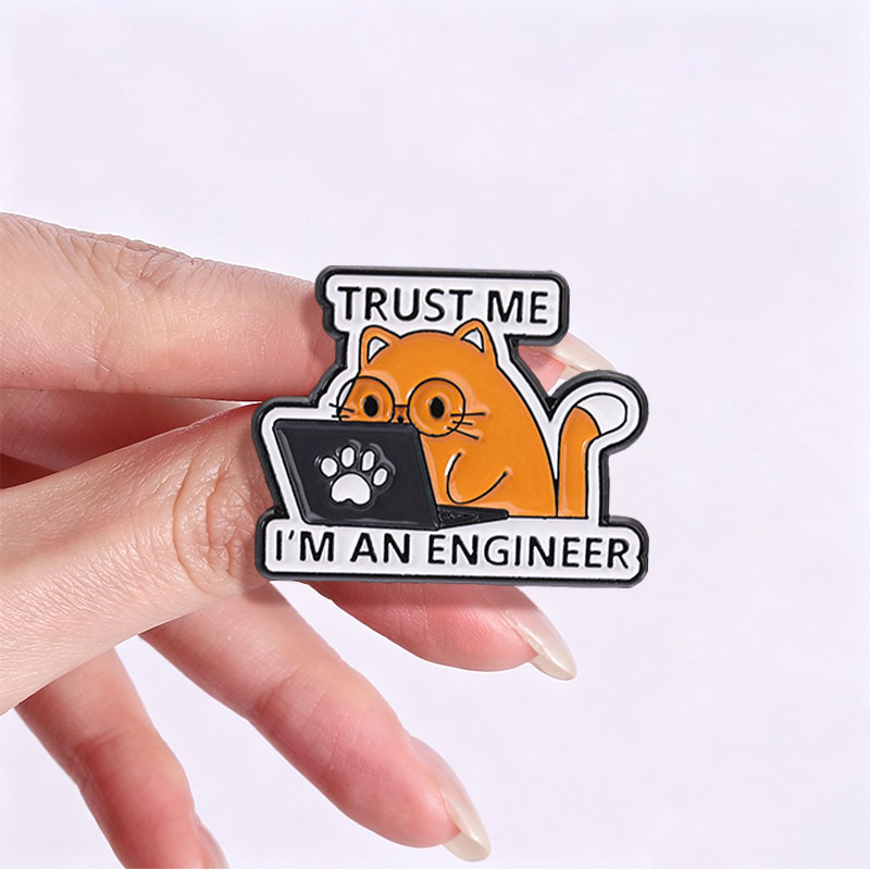 I'm An Engineer Quote Enamel P - Tech Accessories For Laptop 评论和价格